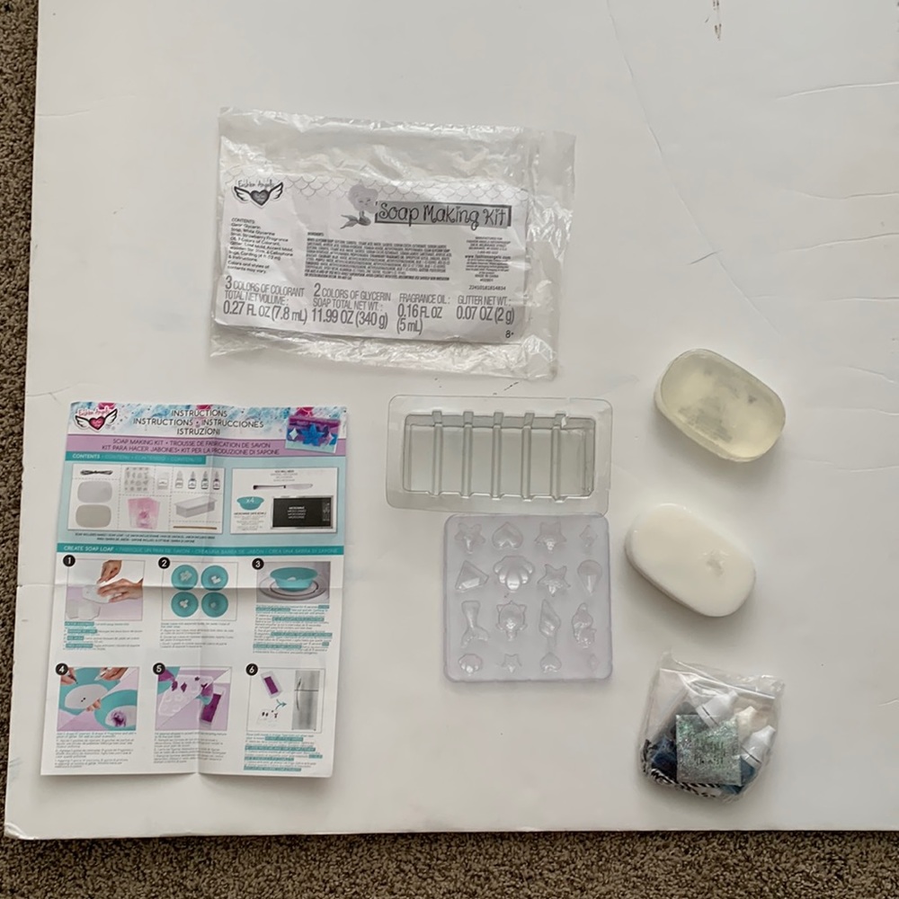 Fashion, Angels soap making kit never used